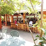 Sunrise Club Hotel