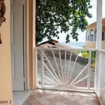 Mom\'S Place