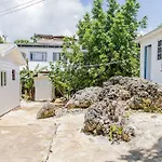 Cozy Cottage With Nature Views & Modern Amenities