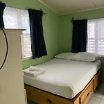 Andre\'S Guest House