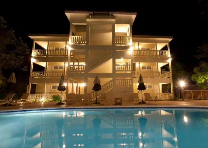 Beachfront Private Resort In Negril
