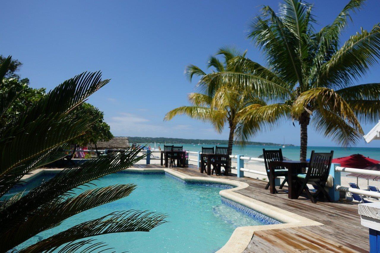 Palms Hotel 3*