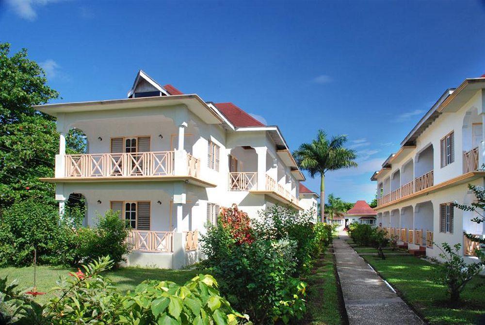 Coral Seas 2* Negril