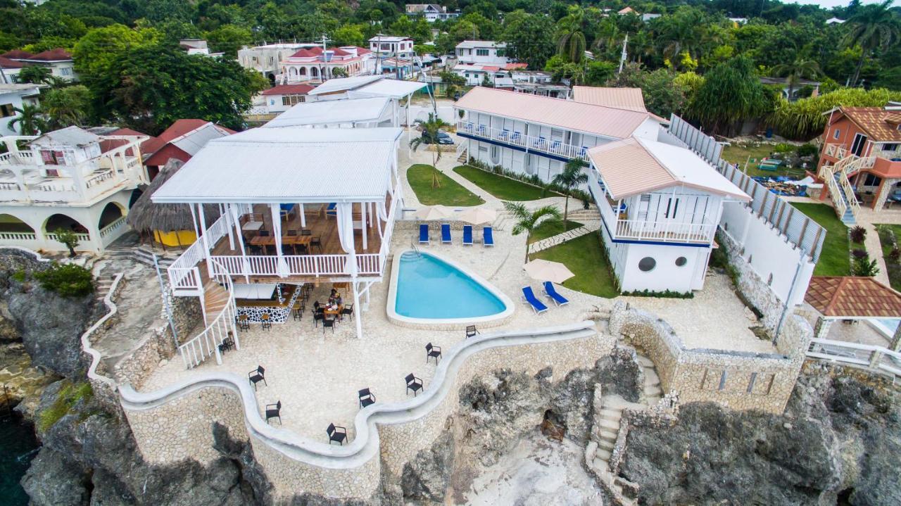 Begona Cliff * Negril