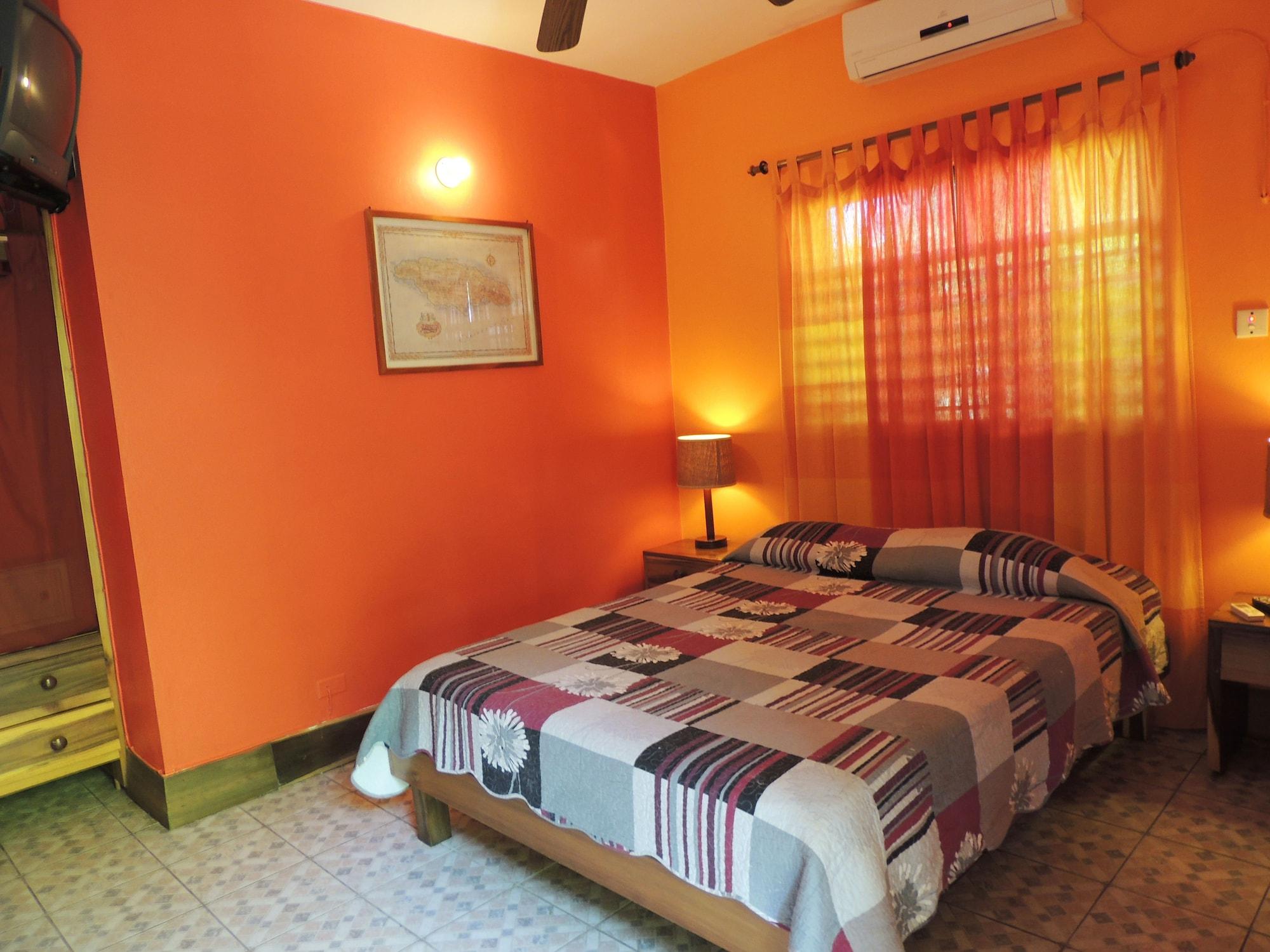 Sunrise Club 3* Negril