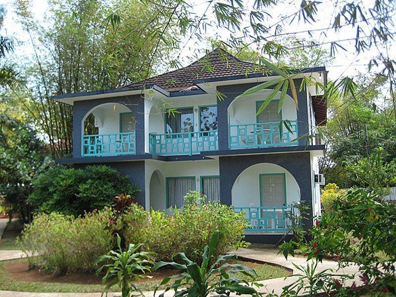 Coral Seas Hotel 2*