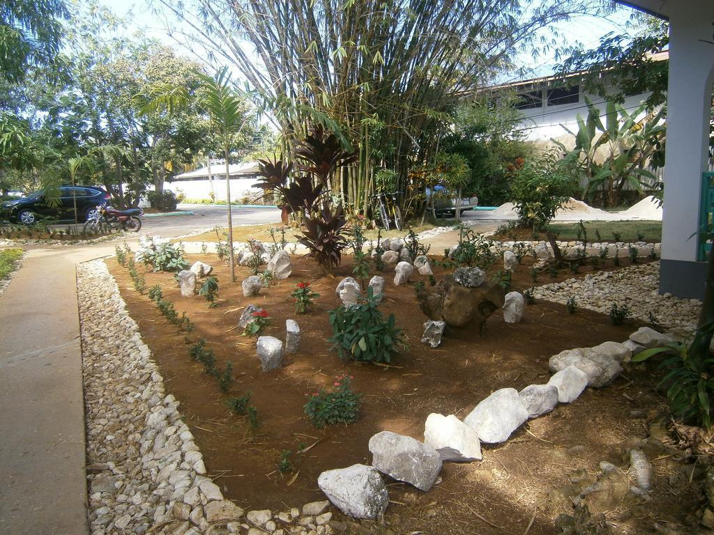 Coral Seas 2* Negril