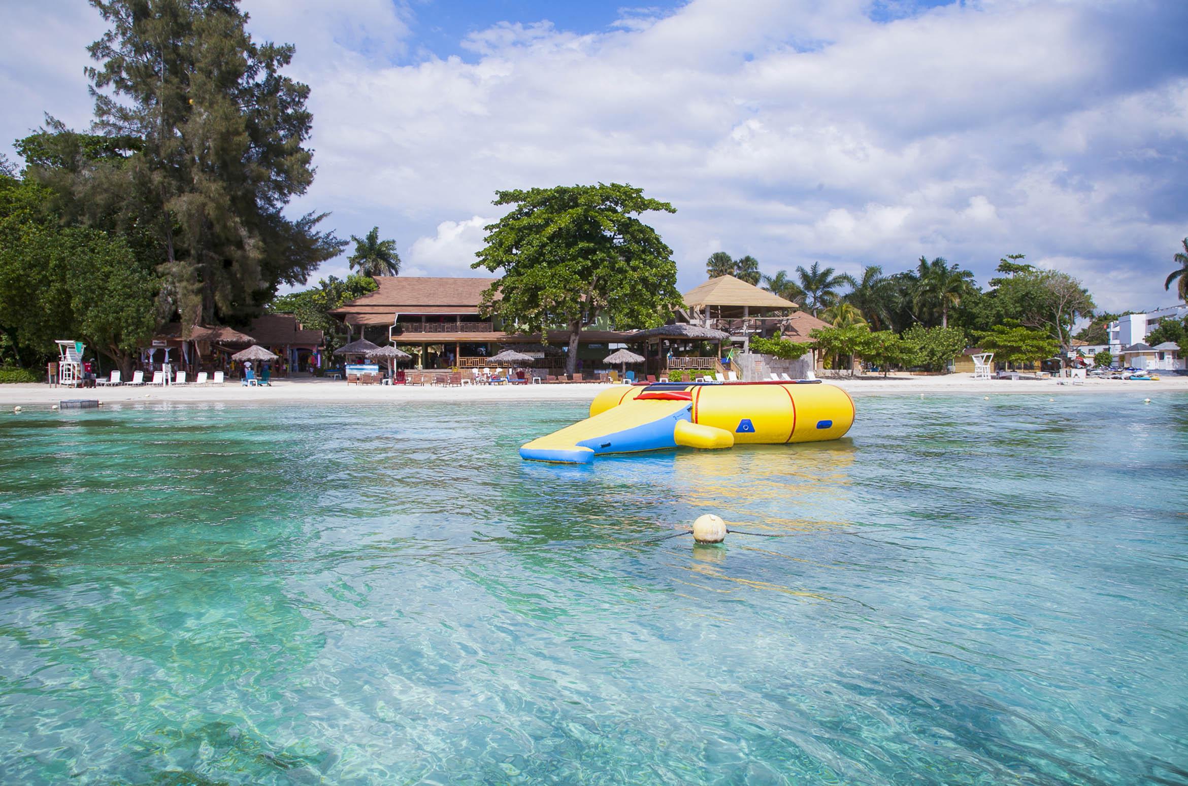 The Boardwalk Village 3* Negril