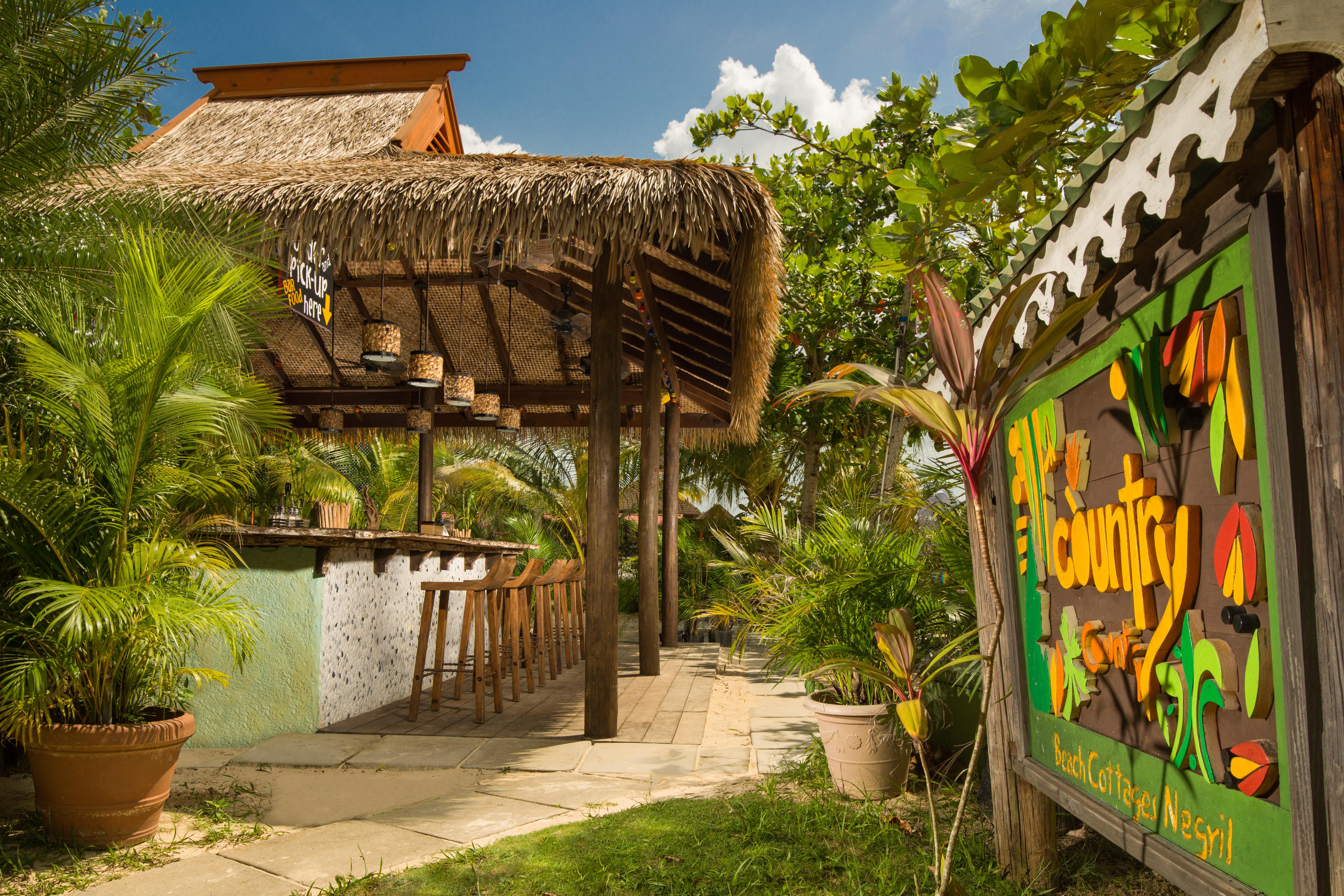 Hotel Country Country Negril