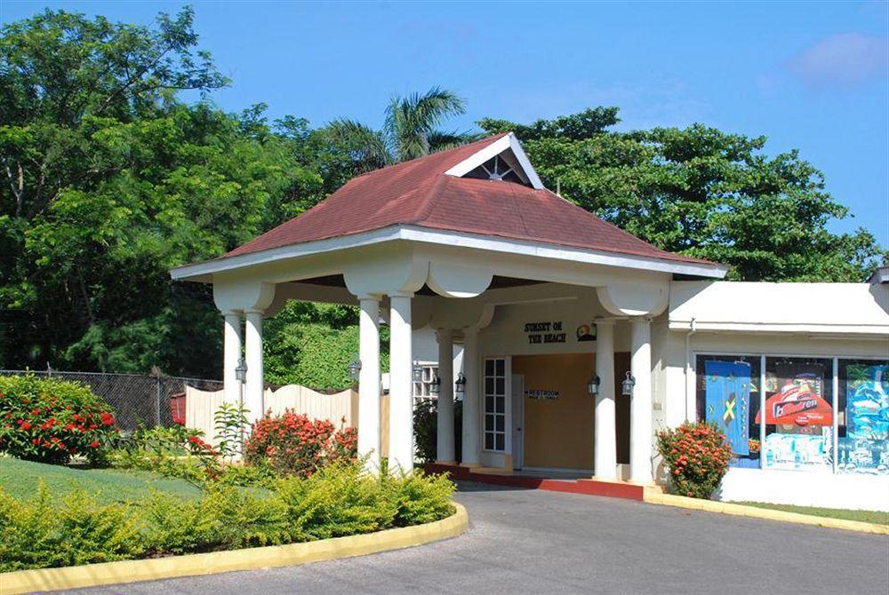 Coral Seas 2* Negril