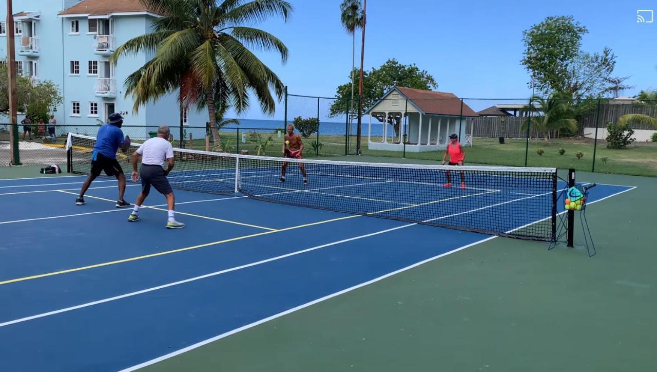 Holiday park Point Village Negril