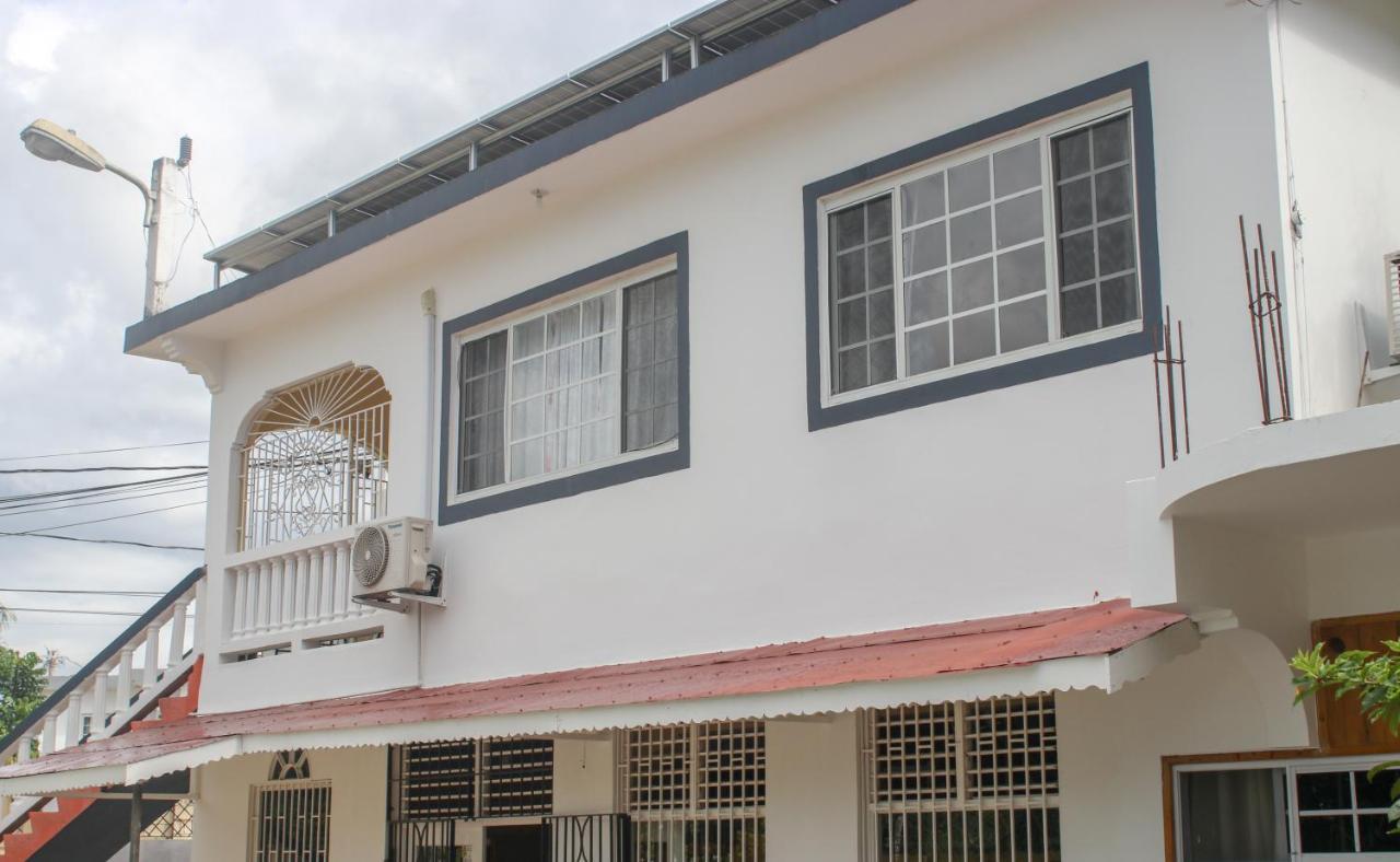 Van Villa Guesthouse *