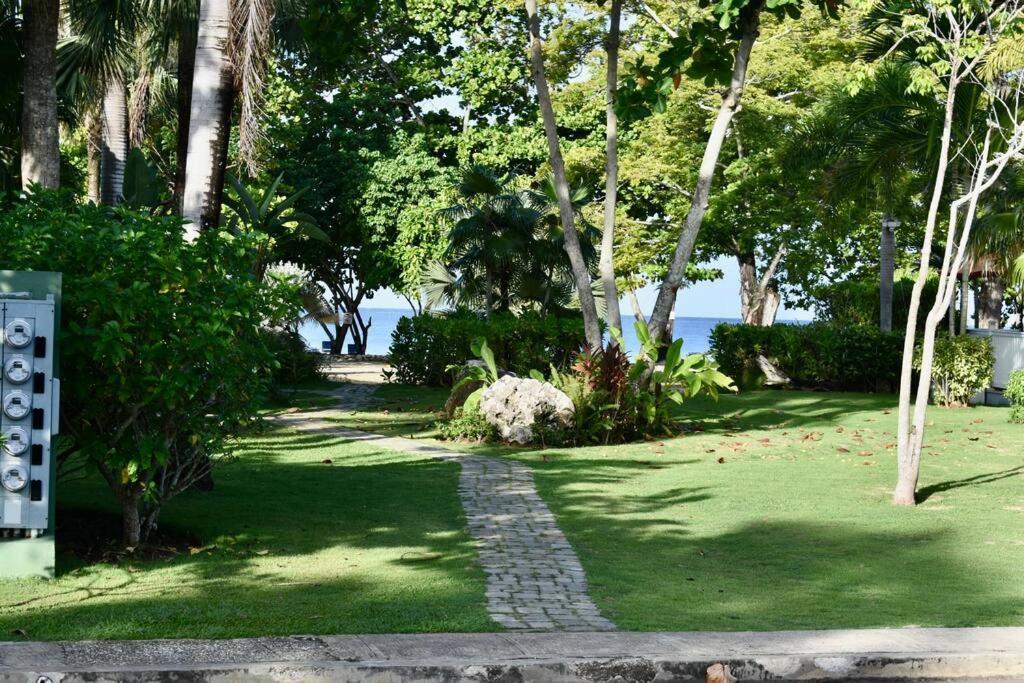 Irie Vibes By The * Negril