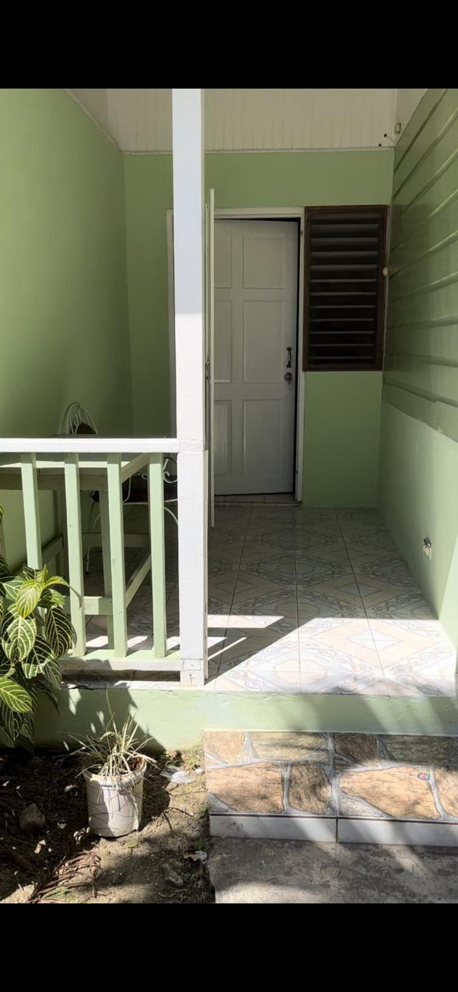 Andre's Guest house *