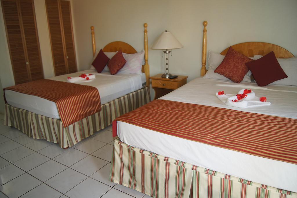 Tamboo Hotel 4*