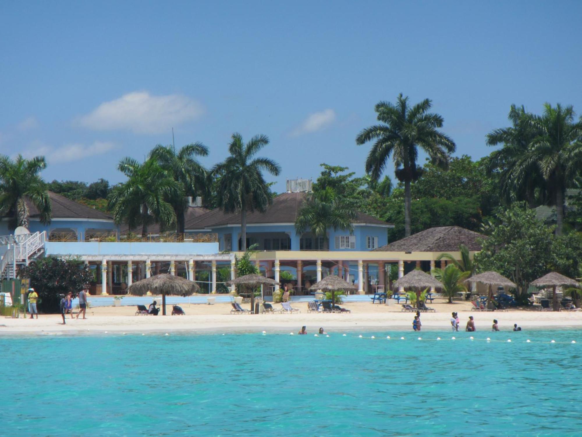 Beachcomber Club