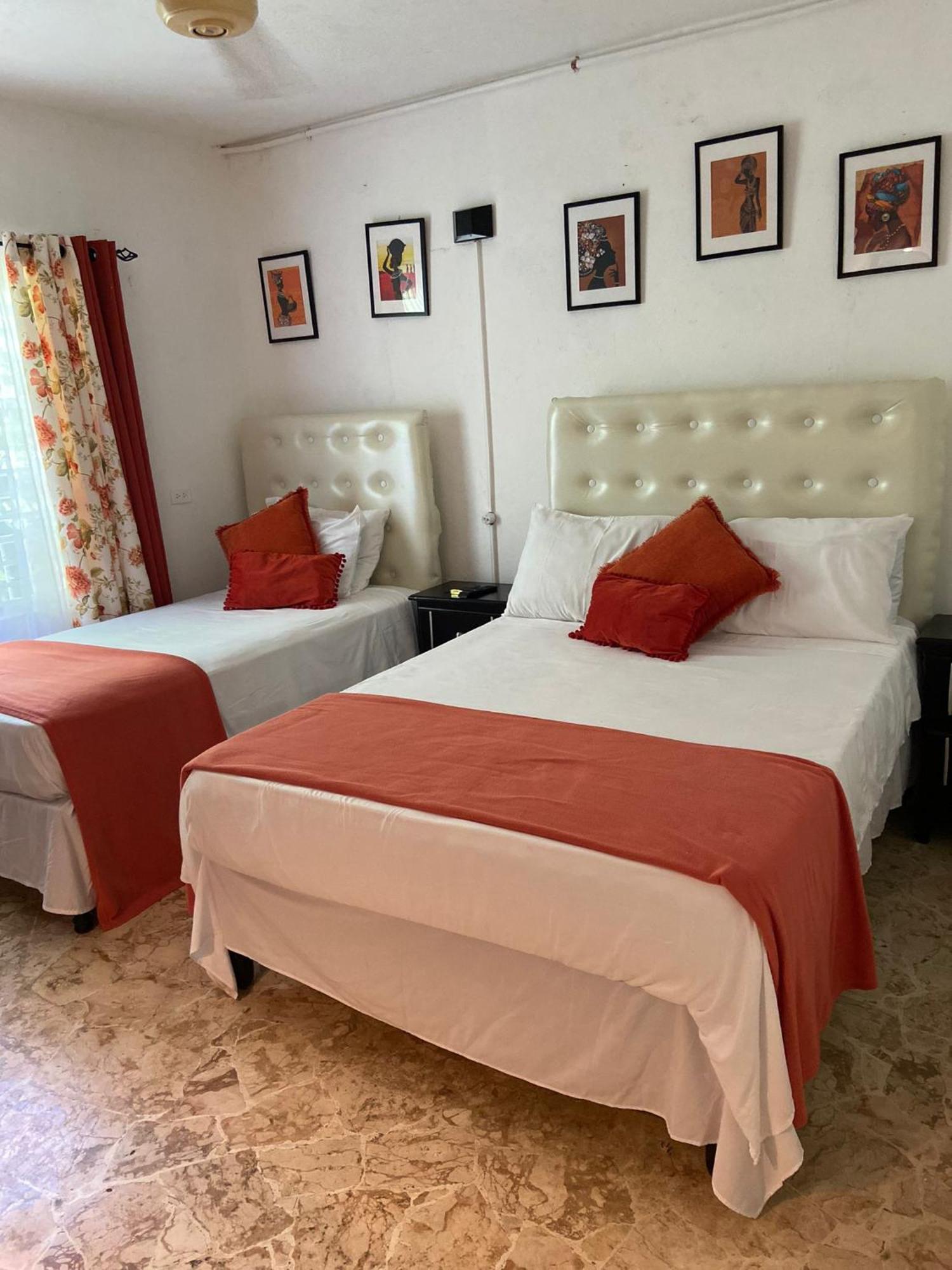 Aqua 6 Aparthotel