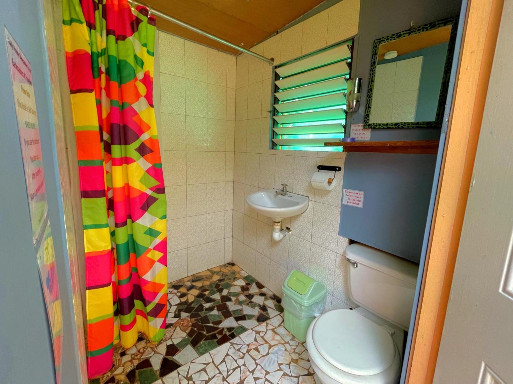 Judy House Cottages And Rooms *