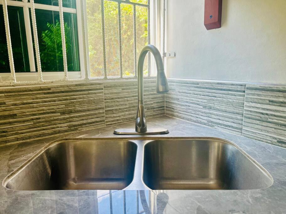 Luxury 1br In Steps From *