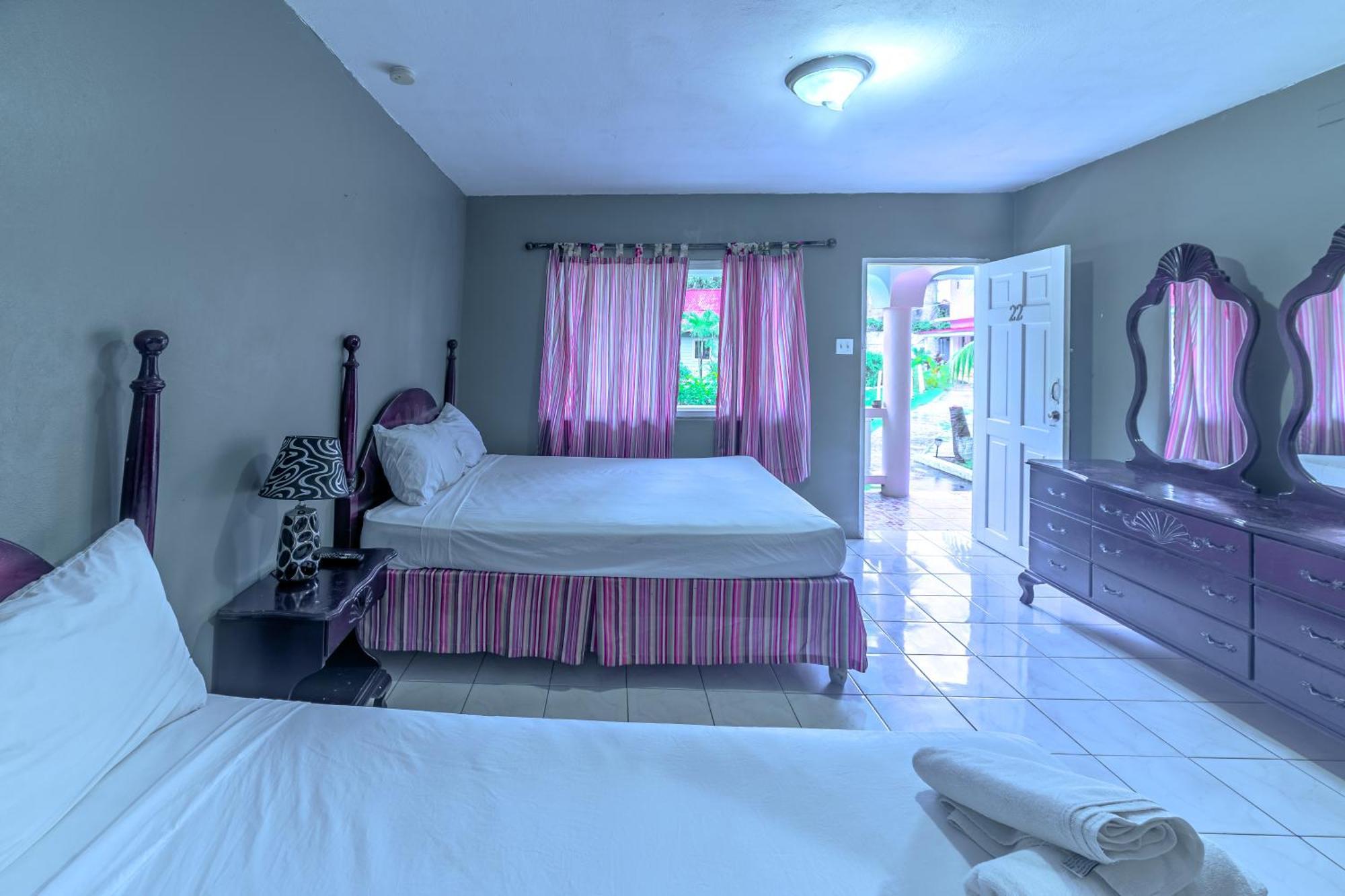 Tamboo Hotel 4*