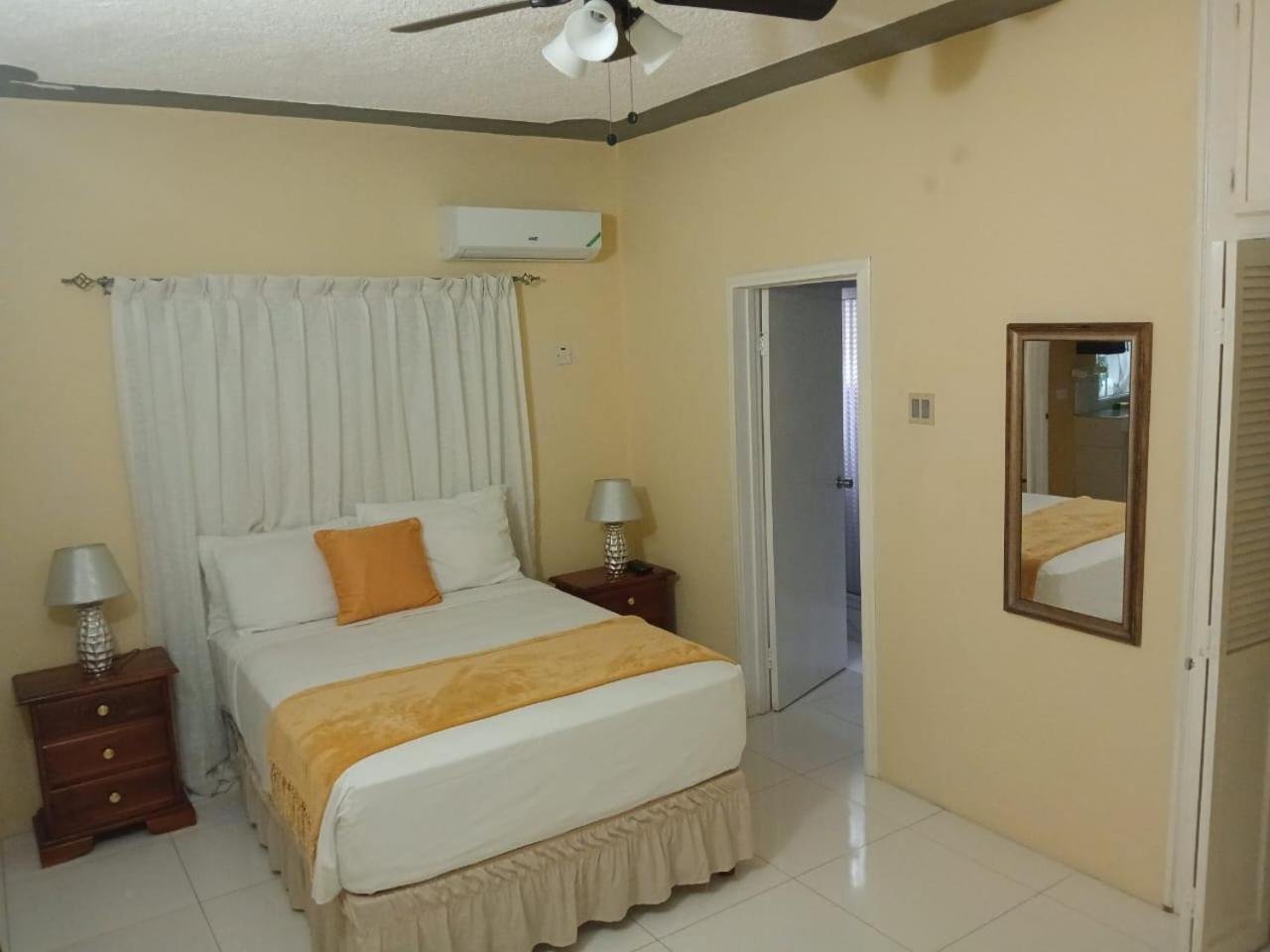 Guest house Runthings Hideaway *