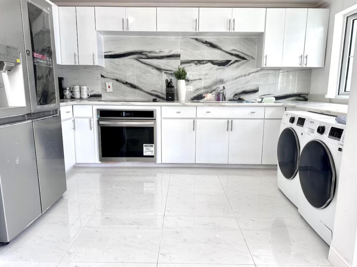 Villa Garden Retreat - 2br Near The Shore