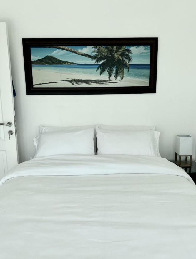 Villa Garden Retreat - 2br Near The Shore