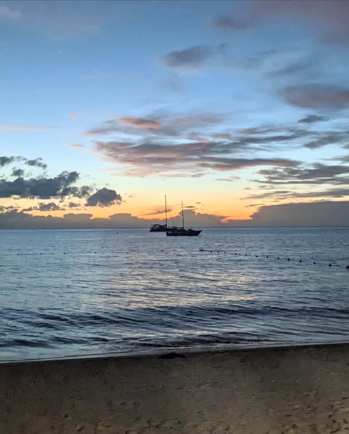 Apartment Paradise At 3 Bedroom 2 Bathrooms Negril