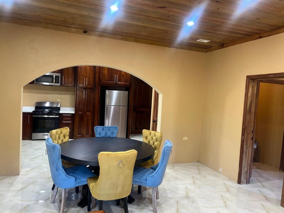 Walk To The In 2 Bedrooms 2 Bathrooms Negril
