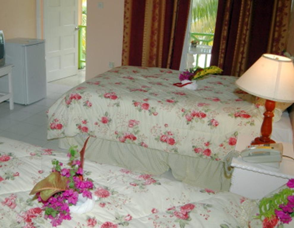 Hotel Our Past Time Negril