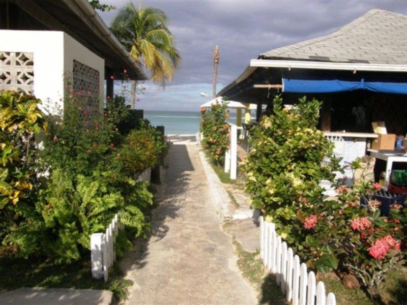 Hotel White Sands