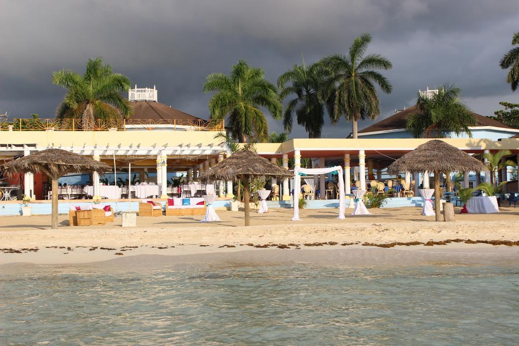 Beachcomber Club Negril