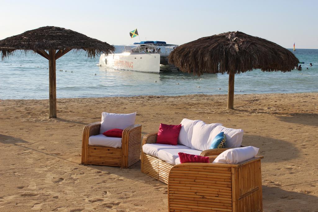 Beachcomber Club