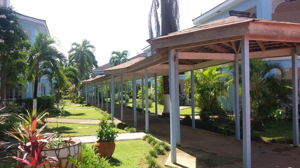 Beachcomber Club