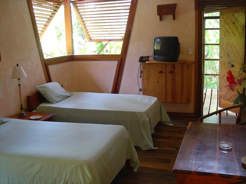 Whistling Bird Hotel