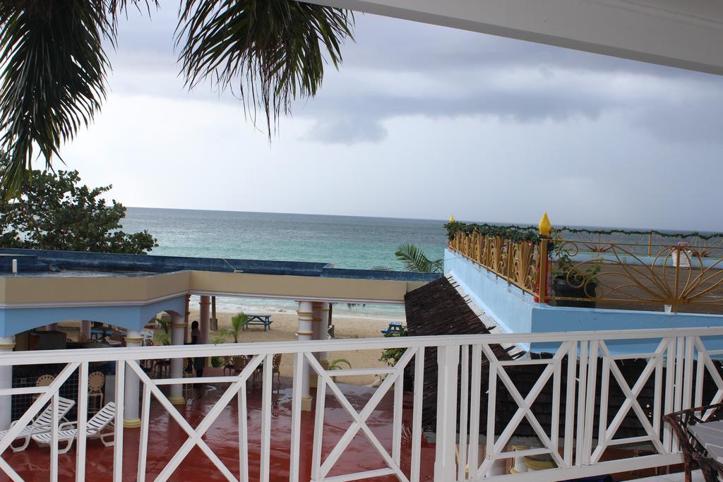 Beachcomber Club 3*