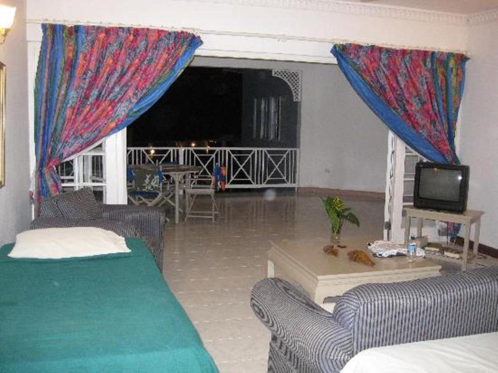 Beachcomber Club