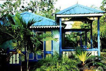 Hotel Country Country Negril