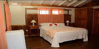 Coral Cove &
