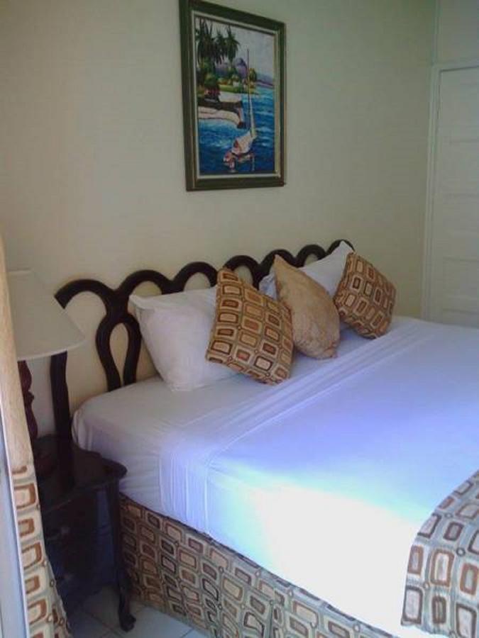 Foote Prints On The Sands 3* Negril