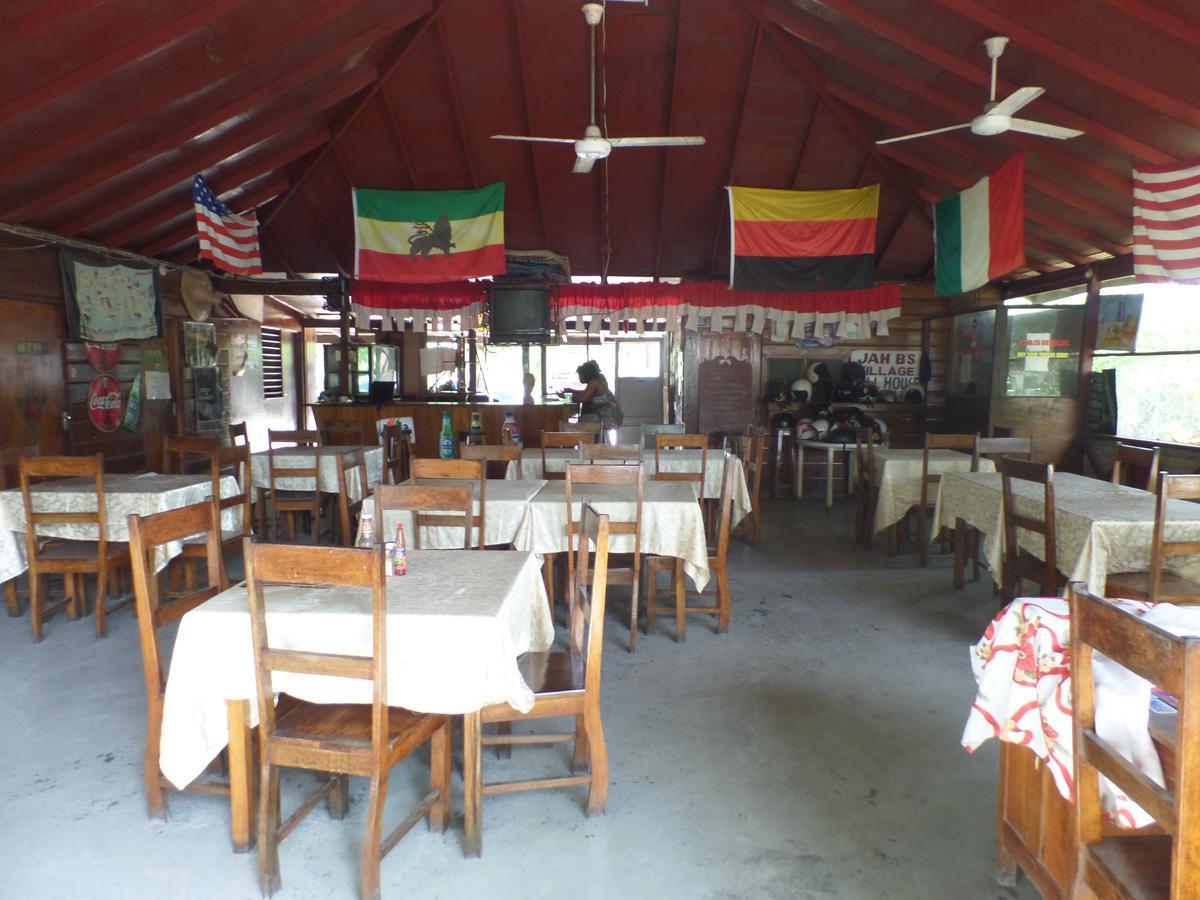 Jah B's On Beach Road-negril Hotel *