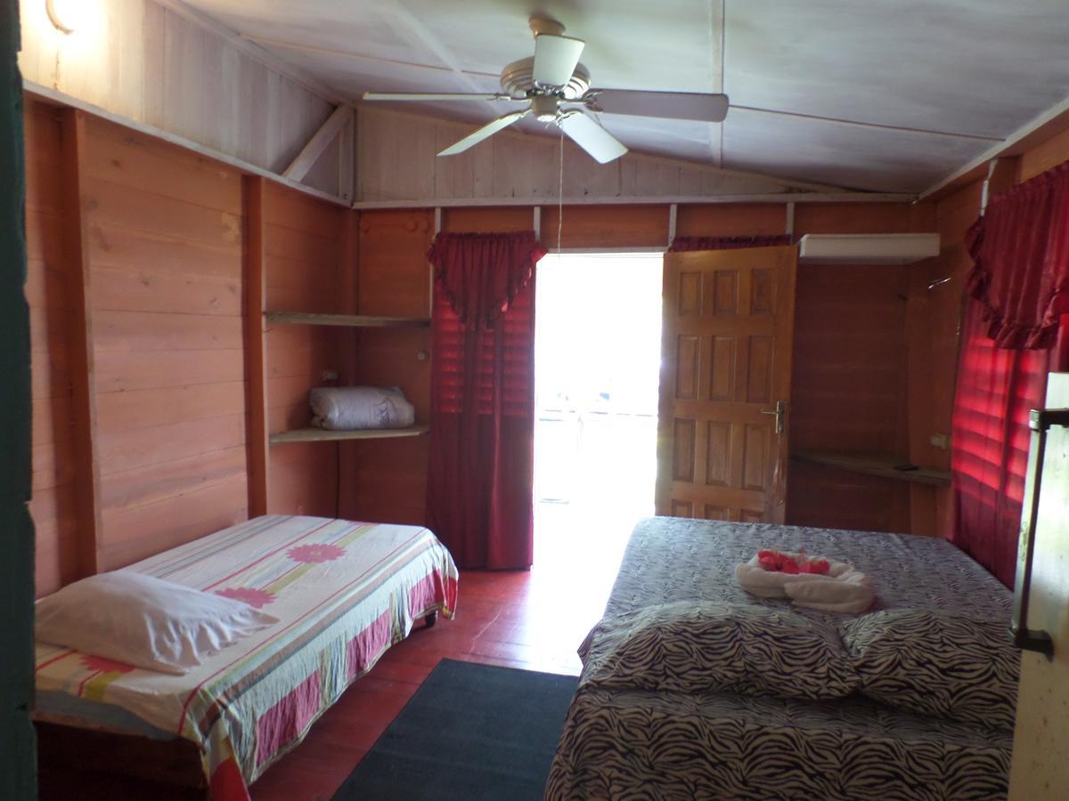 Jah B's On Beach Road-negril Hotel *