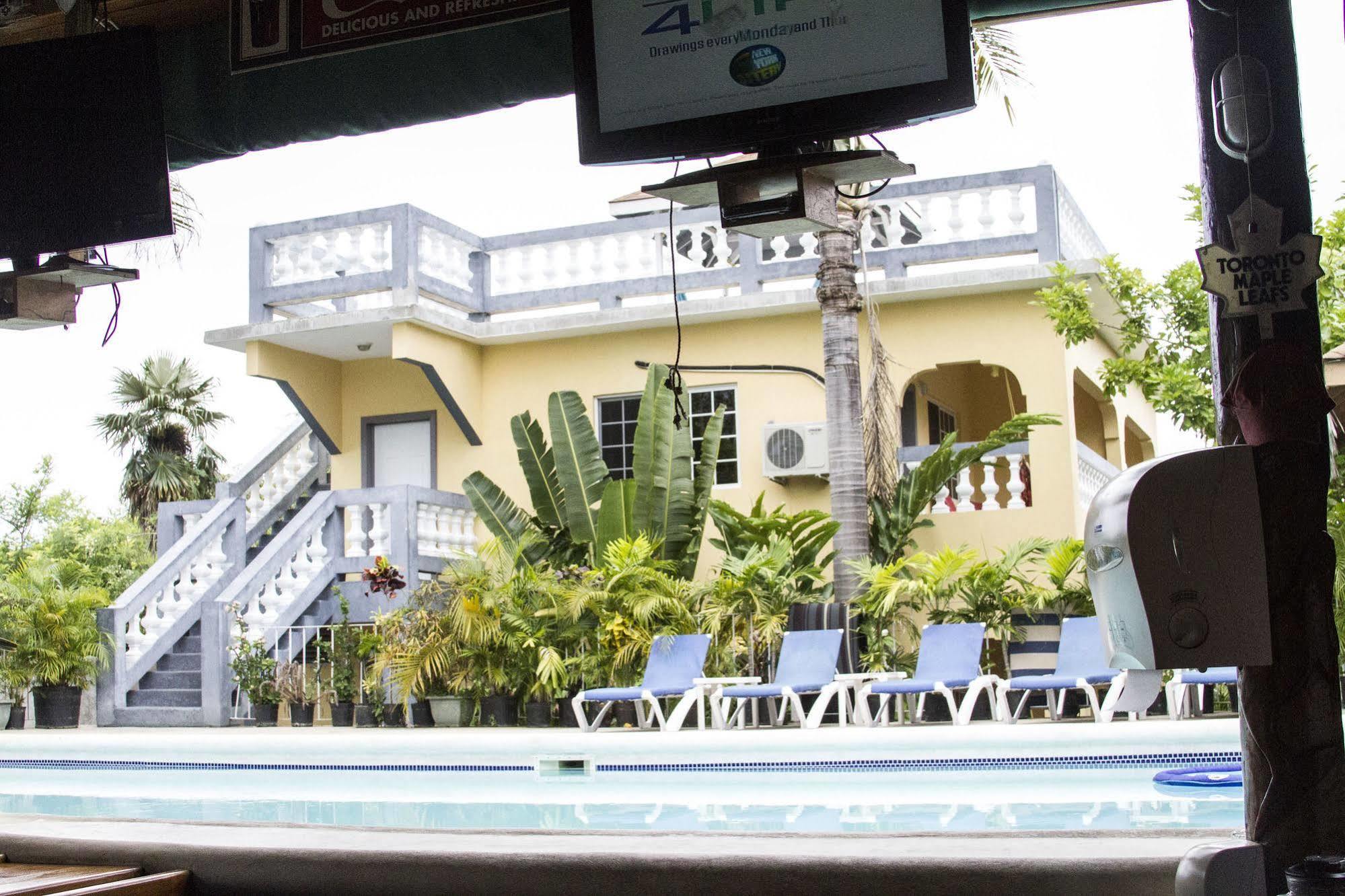 Seastar Negril