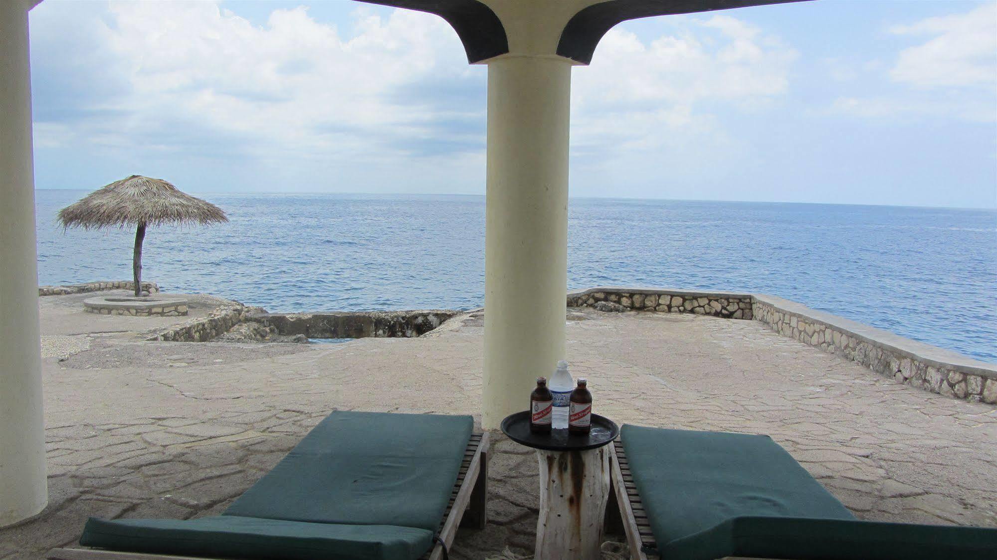 Escape And Hotel 4*