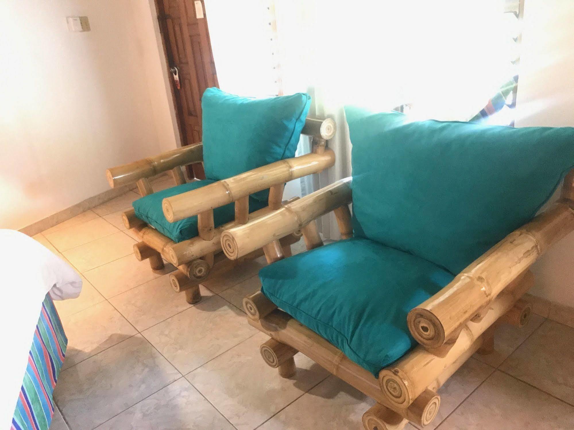 Treehouse Hotel 3*
