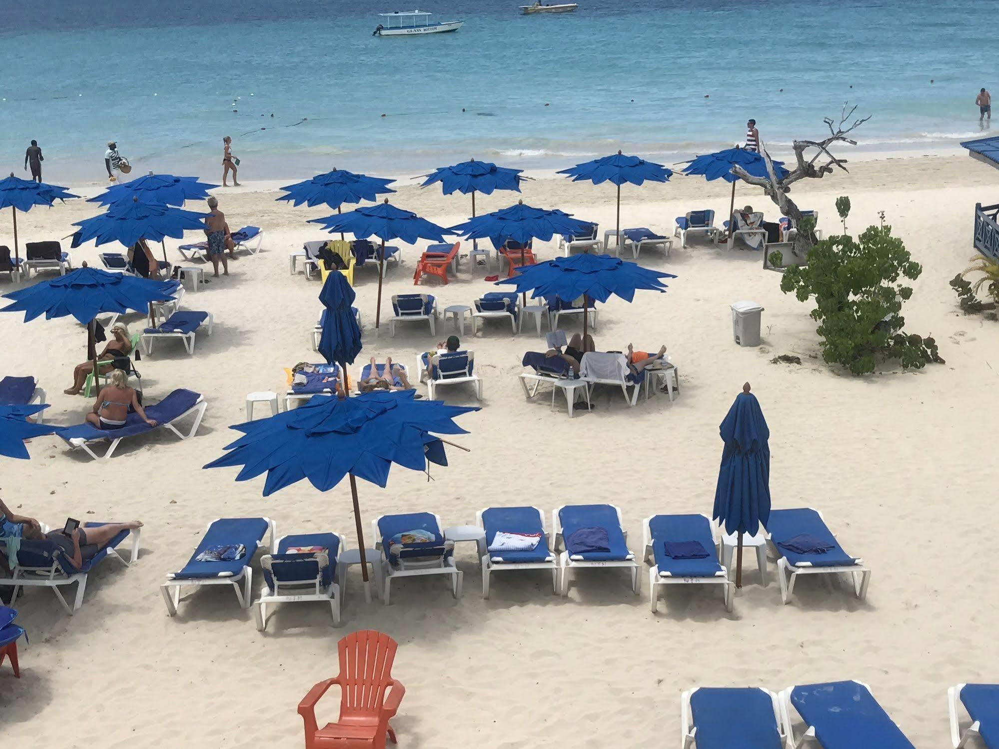 Treehouse 3* Negril