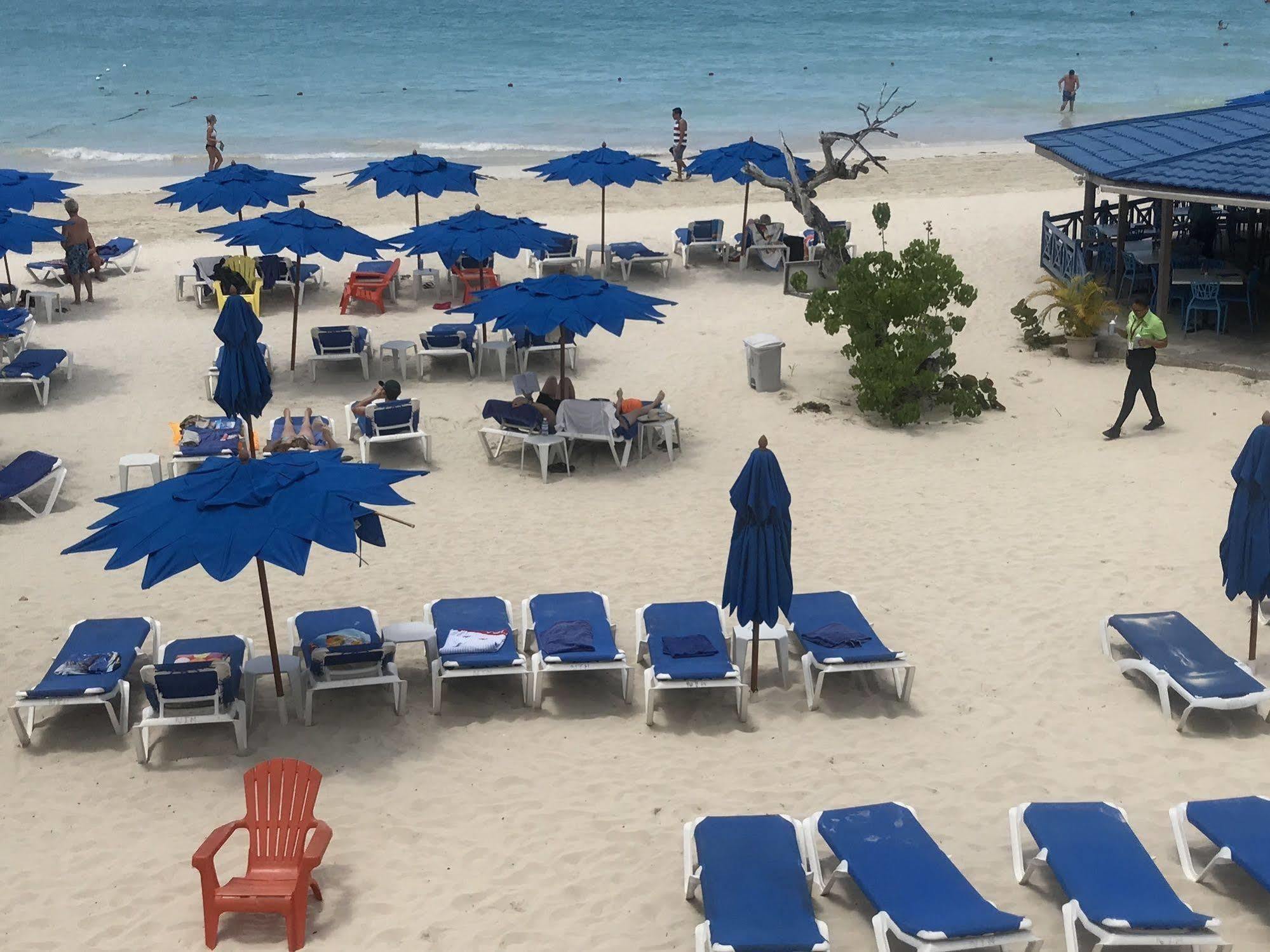 Treehouse 3* Negril
