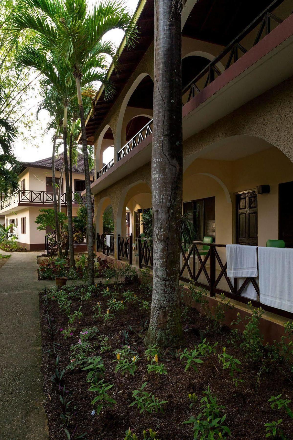 Pure Garden Hotel