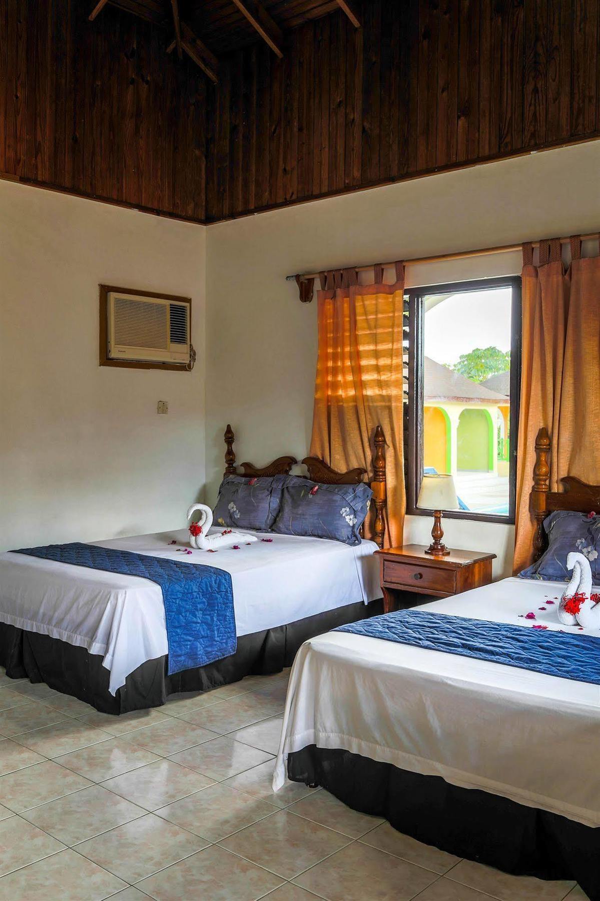 Pure Garden Hotel 3*