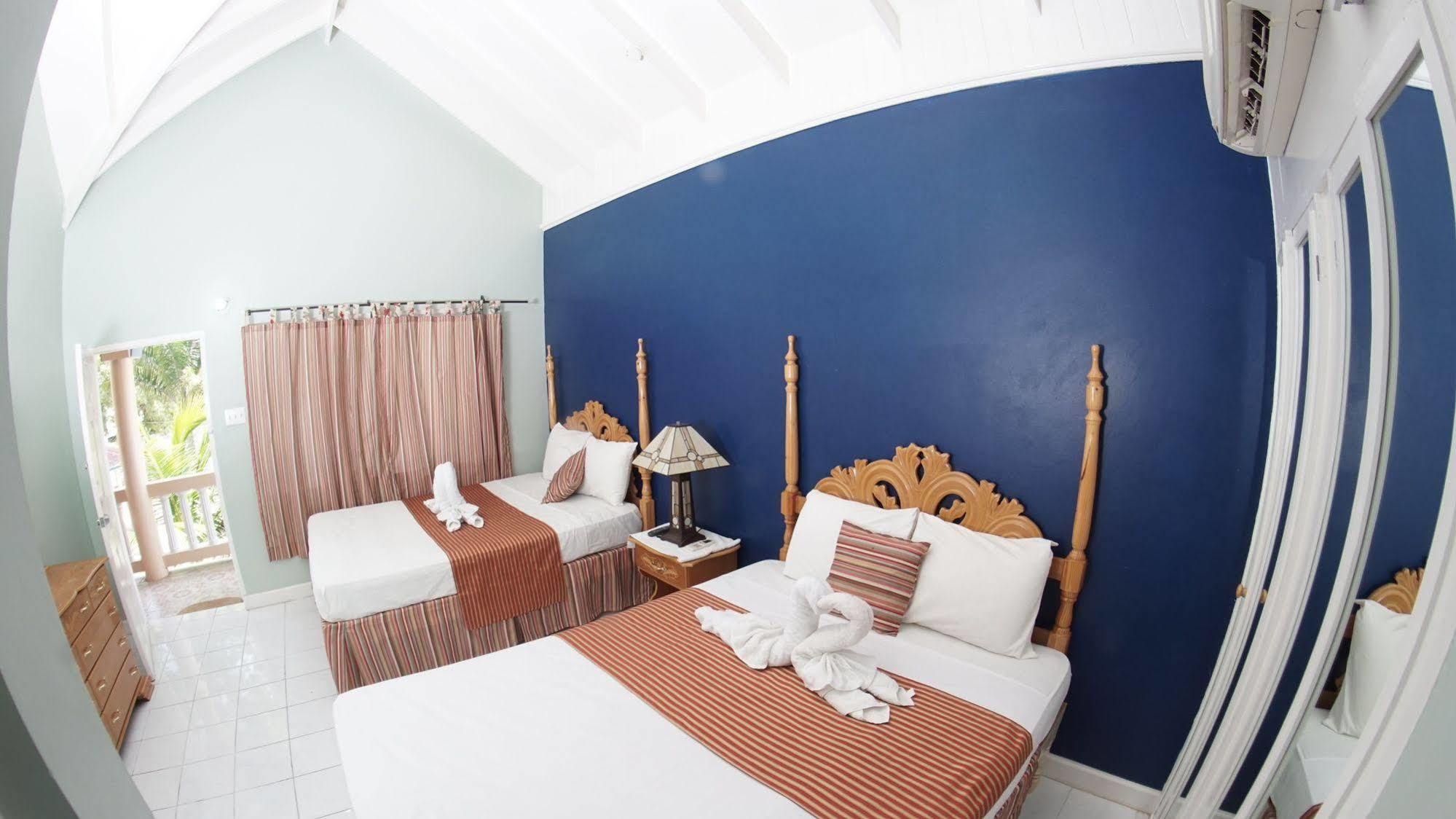 Hotel Tamboo 4*